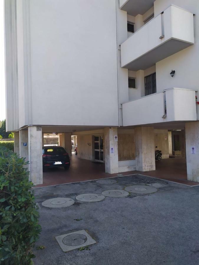Home Holidays Piza Zewnętrze zdjęcie